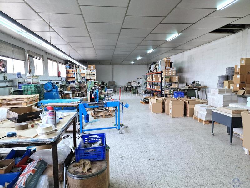 Foto 58671ccb-31a2-496a-8044-783b02e37e8e. Fabrikhalle in Monòver