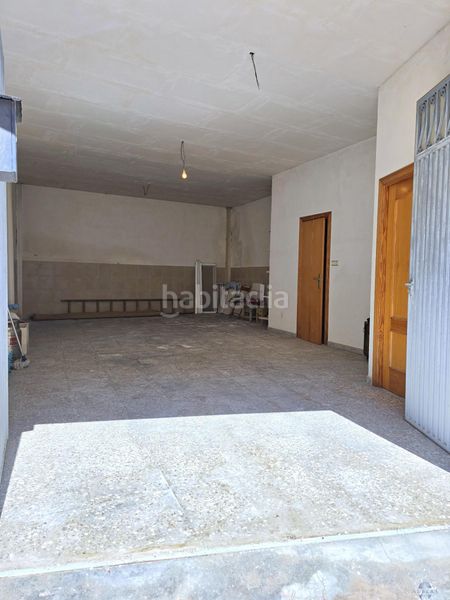 Foto 4b19e8c0-dd14-49af-9978-7cffaa2e4dce. Maison avec parking dans Monòver