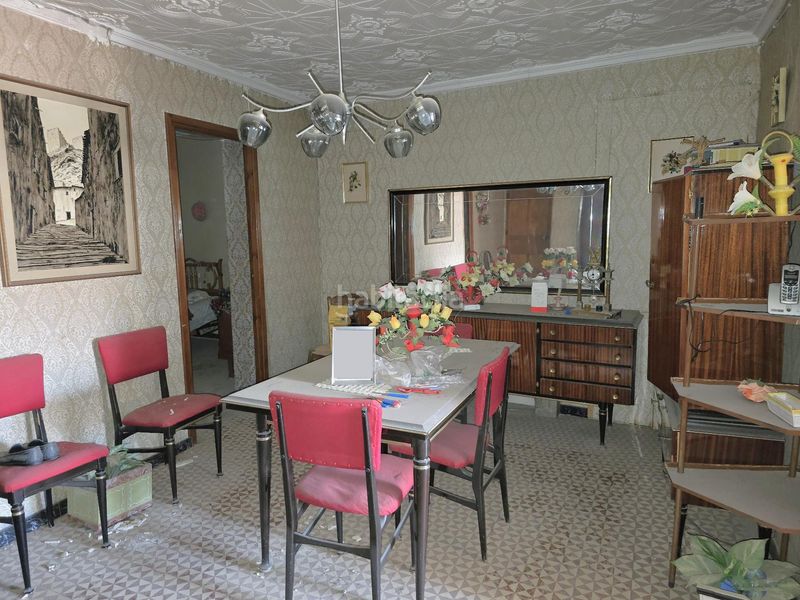 Foto 1bf8b22f-35e7-41dd-b88c-0c63a9271355. Maison avec parking dans Monòver