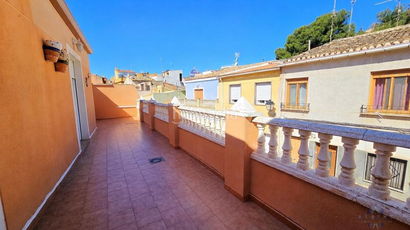 Foto 58c046f9-291b-439d-90eb-8c05f2d1bb4c. Casa amb aparcament a Monòver