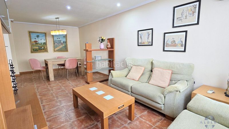 Foto ba1a0010-6cf5-47c0-93c6-16c92f9b0e65. Casa amb aparcament a Monòver