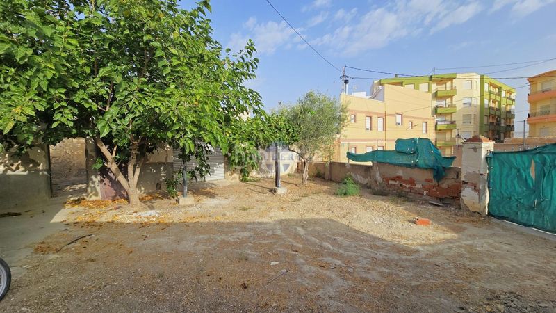 Foto aaceabb5-235c-474b-a7f9-68ee67803ded. Casa amb aparcament a Monòver