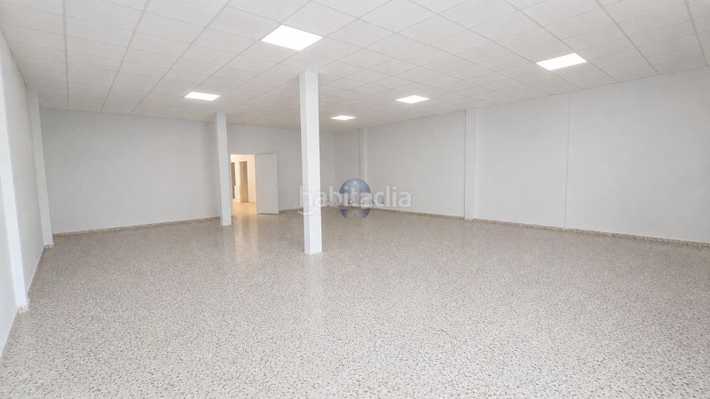 Foto bbb3e5d0-71a8-4385-af9f-f3871f7d54f7. Local comercial a Monòver