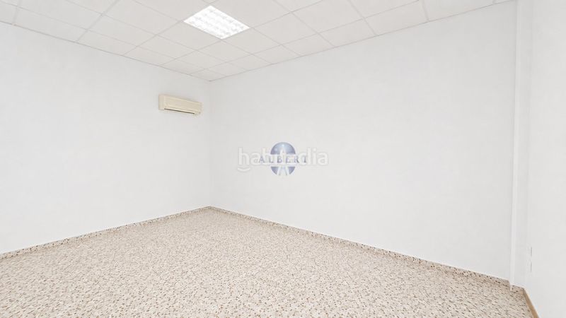Foto c4e36289-87ec-49cd-b9c5-ec53d5ebf63b. Local comercial a Monòver