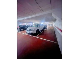 Aparcament cotxe  Pasaje valdes. Plaza de parking en el centro de cerdanyola