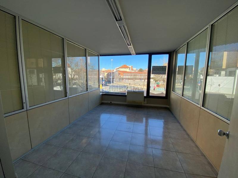 Foto 159379c2-43d2-496b-9e5a-0419f54b7ac2. Alquiler local comercial local en alquiler en centrecordelles en Cerdanyola del Vallès