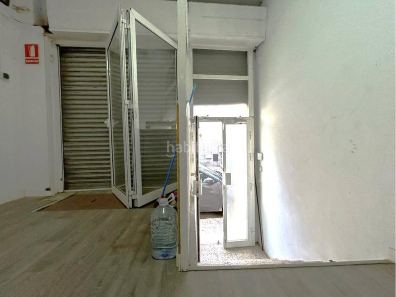 Foto 3db31b5d-3c45-467e-a909-e9bcbc5b0540. Local comercial local 2 plantas en Centre Ripollet