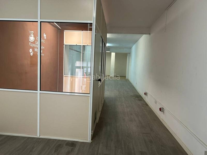 Foto ab2fbfd3-8ea3-4d8d-8b66-bb913cb0e49e. Local comercial local 2 plantas en Centre Ripollet