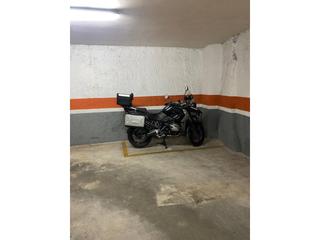 Aparcament cotxe  Sant enric. Plaza de parking moto