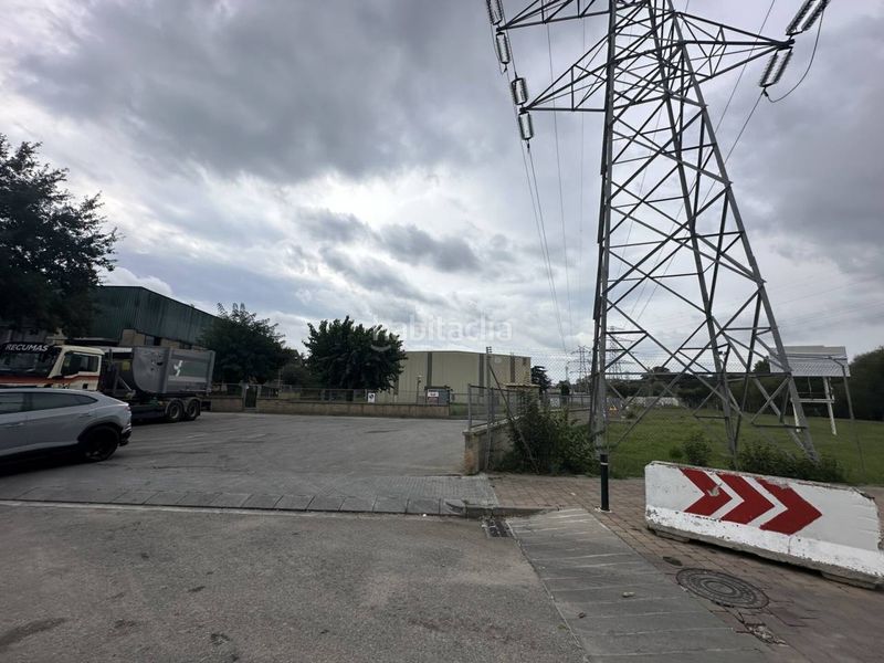 Foto cfbd8622-d0f9-4ade-a504-fe8195ea106d. Nau industrial a Roca del Vallès (La)