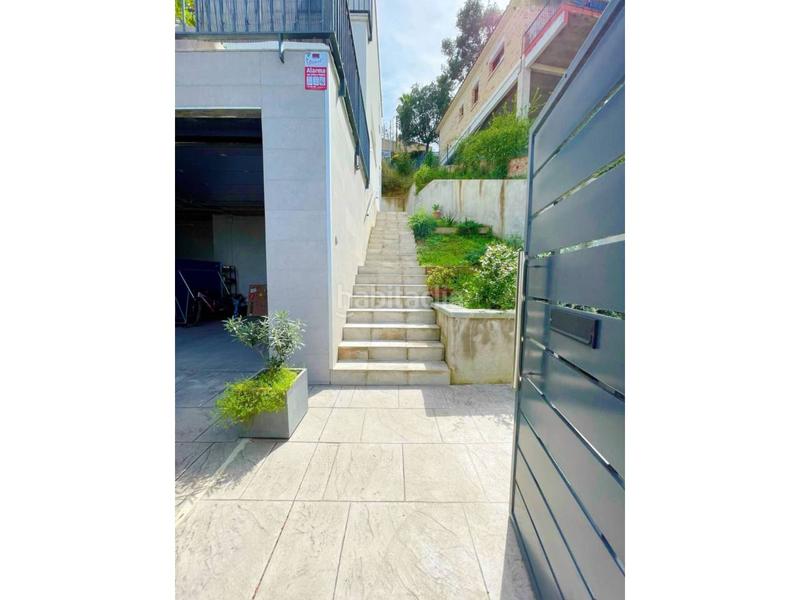 Foto 03340d7a-cc37-49f8-a094-cd63edcd00c9. Casa con riscaldamento parcheggio in Montflorit Cerdanyola del Vallès