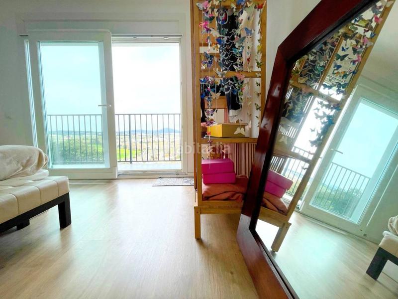 Foto 11a4b18c-be5c-41a7-977f-c258c0a467f6. Casa con riscaldamento parcheggio in Montflorit Cerdanyola del Vallès