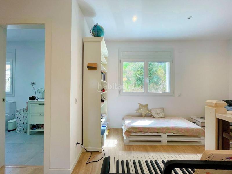 Foto 1b9deedf-6b9d-4ffa-b0ec-4c80e0347e74. Casa con riscaldamento parcheggio in Montflorit Cerdanyola del Vallès