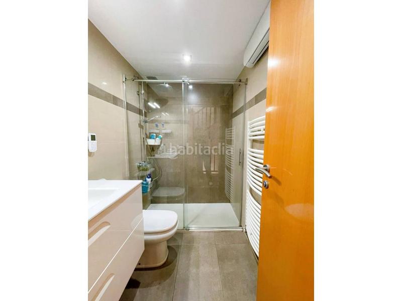 Foto b5bafbf3-a9ce-48b4-a803-4504370110cf. Casa  adosada en Serraparera con piscina y garaje en Cerdanyola del Vallès