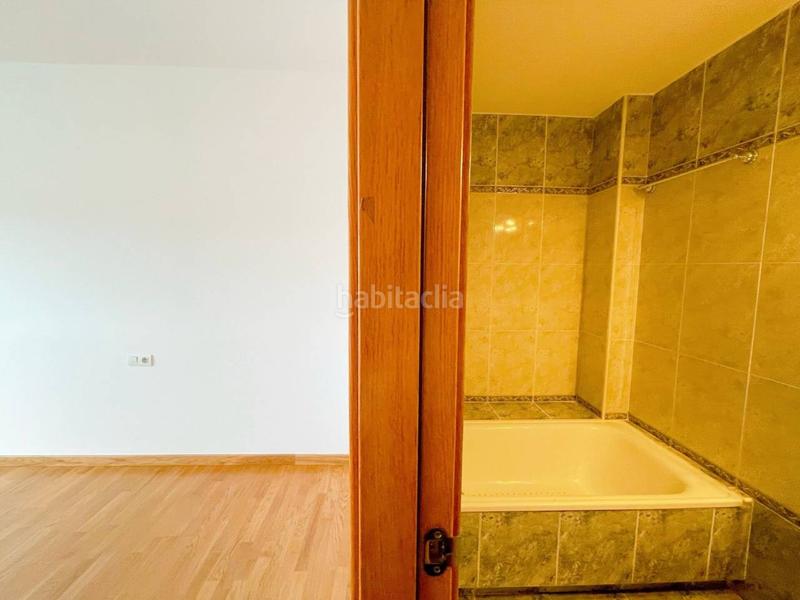 Foto 4ab090e4-e5e0-48e4-b903-d8dbe946b8c2. Appartamento con riscaldamento parcheggio piscina in Ripollet