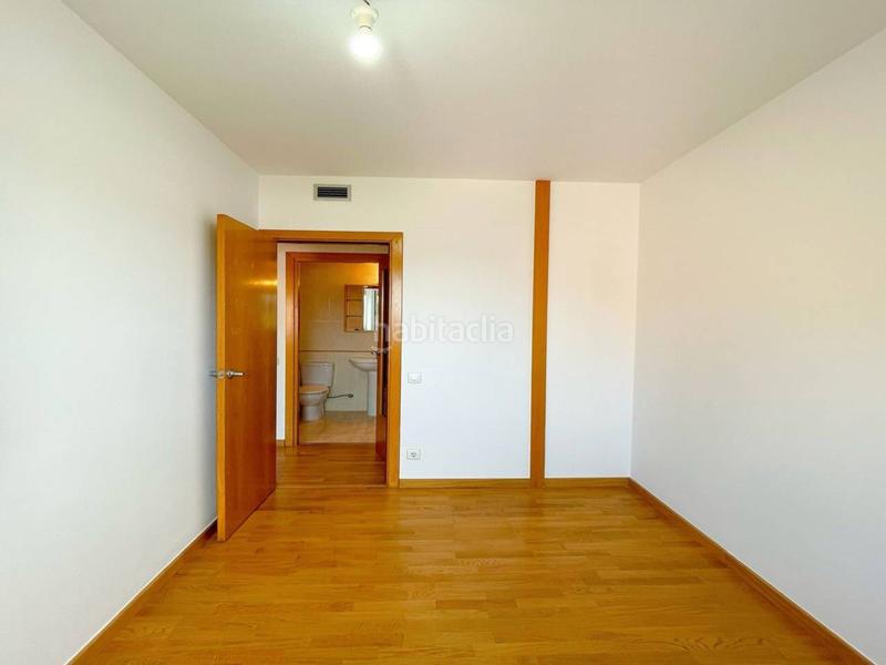Foto 5b066de5-1b45-4ce2-bc70-287066b083ce. Appartamento con riscaldamento parcheggio piscina in Ripollet