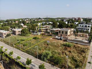 Terrain résidentiel à Carril 108. Parcela llana en venta en imejorable zona de sant cugat del vall