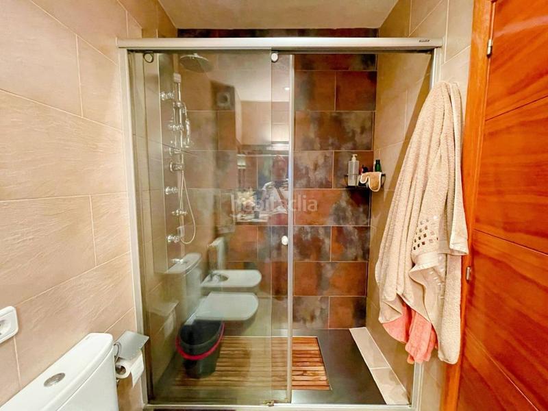 Foto 43358908-9eb4-41fc-ab91-781dd7630b12. Casa adosada  con jardin , garaje y trastero excelente ubicación en Cerdanyola del Vallès