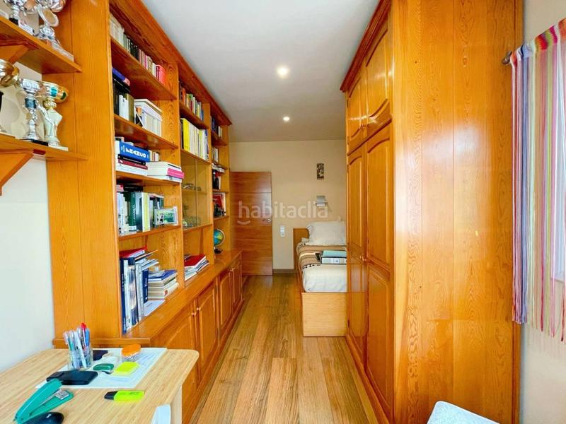 Foto 691439e1-0acc-497f-82ff-b6328bb92b14. Casa adosada  con jardin , garaje y trastero excelente ubicación en Cerdanyola del Vallès