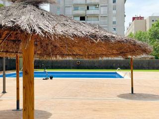 Pis  Espanya. Piso reformado de 2 hab, con piscina comunitaria