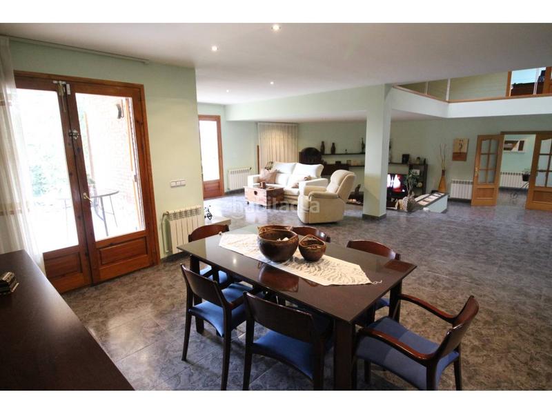 Foto 33061dd0-a477-420c-96ea-304d9f804f78. Maison avec chauffage parking piscine dans El Racó-Sant Feliu del Racó Castellar del Vallès