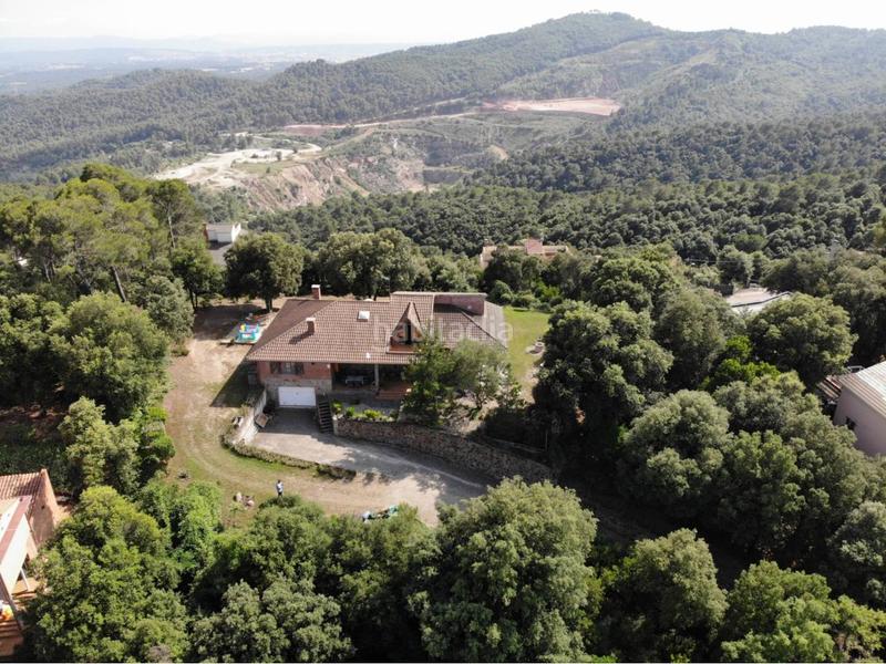 Foto 701ec42f-1fde-4af3-b570-2b8b4a09a095. Maison avec chauffage parking piscine dans El Racó-Sant Feliu del Racó Castellar del Vallès