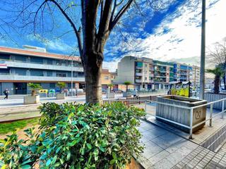 Appartement  Sant antoni. Piso de 3 habitaciones y ascensor centro cerdanyola. oportunidad