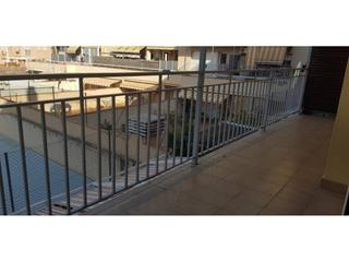 Piso en Barri del Centre. Piso alquiler con balcon