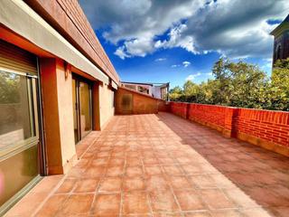 Àtic  Cordelles. Atico orientado al sur en pleno centro de cerdanyola