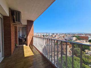 Piso  Tort. Piso oportunidad reformado con ascensor y balcon . alquilado has