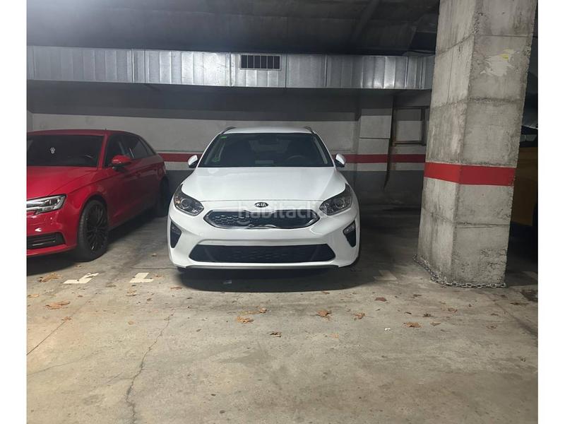 Foto d18cbc34-e17c-4a5e-bc3e-9a1164132c85. Aparcament cotxe a Canaletes - Turonet Cerdanyola del Vallès