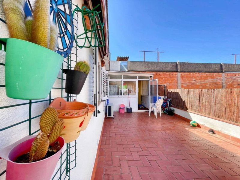 Foto 5697f38e-51c0-459a-aa07-ef488d2aa3d9. Àtic amb calefacció aparcament a Centre-Cordelles Cerdanyola del Vallès