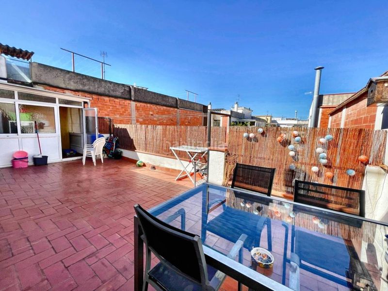 Foto a283b56c-a47a-418c-9ea7-9a8b9397b1ca. Àtic amb calefacció aparcament a Centre-Cordelles Cerdanyola del Vallès