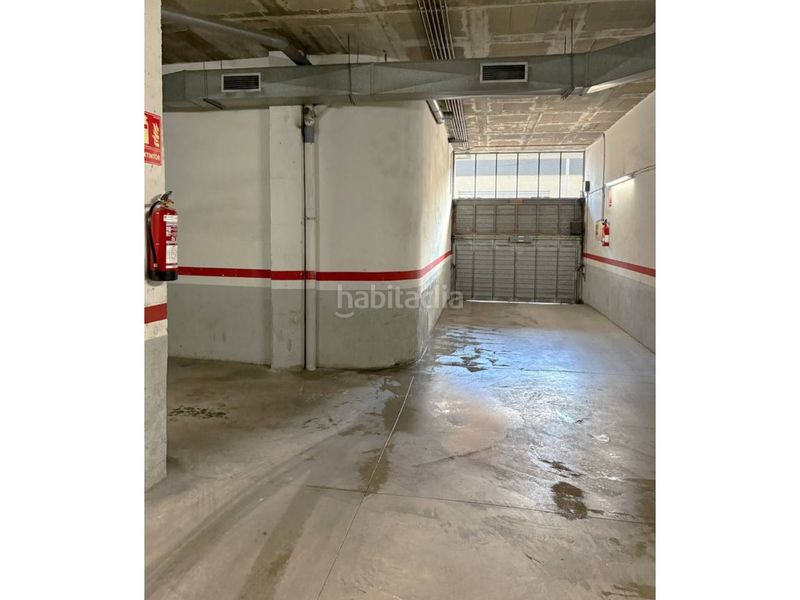 Foto 2cc348da-dbcd-4e4c-9ee5-af20c5b8edd2. Aparcament cotxe a Parets del Vallès