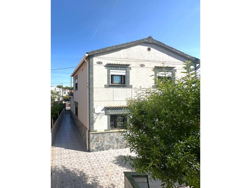 Foto 2451ca49-1239-495e-a01d-7c711f13daa4. Casa amb calefacció a Parets del Vallès