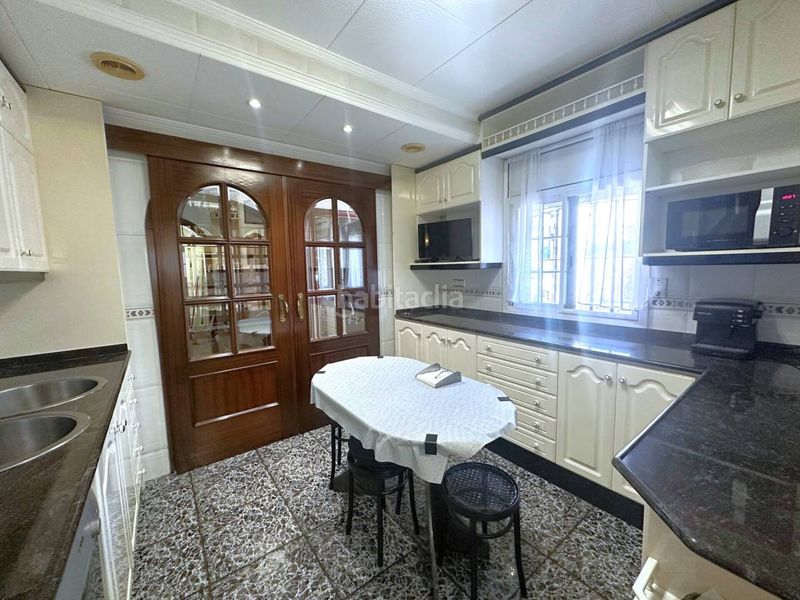 Foto a0bc8804-fd63-4790-9e80-f7d5eb3c3ef2. Casa amb calefacció a Parets del Vallès