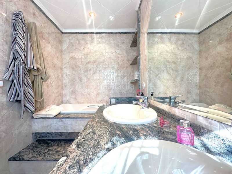 Foto a606d62c-727a-492b-8869-e14450b287f6. Casa amb calefacció a Parets del Vallès