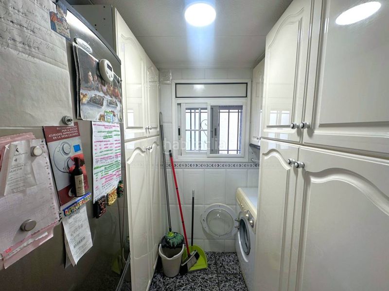Foto bd7e4f01-3ec0-4151-a7db-34818a3681de. Casa amb calefacció a Parets del Vallès