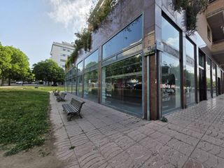 Lloguer Local Comercial a Ajuntament-Maragall. Alquiler local carretera de barcelona