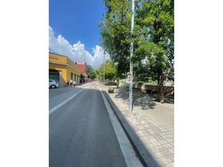 Aparcament cotxe a Calle Oriente