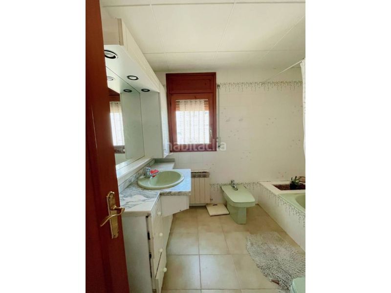 Foto d479b8c4-bca9-457a-802d-aa2da9f5bd32. Casa amb calefacció aparcament a Serraparera Cerdanyola del Vallès