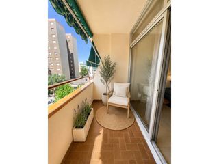 Pis  Calle sant casimir. Piso exterior de 4 habitaciones serraparera