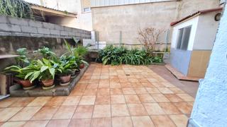 Maison jumelée à Carrer del contoliu 37. Gran casa en el centro de blanes