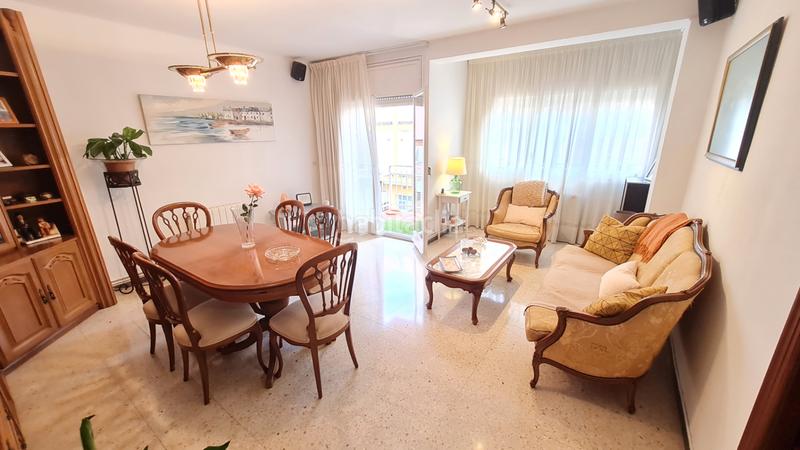 Foto 79d24dcc-7ce6-4952-a296-d7d7771adc60. Duplex avec cheminée chauffage dans Mont Ferrant-Joan Carles I Blanes