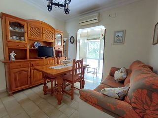 Flat in Avenida federico mayo 0. Ideal inversión, zona hipercor, exterior, segunda planta