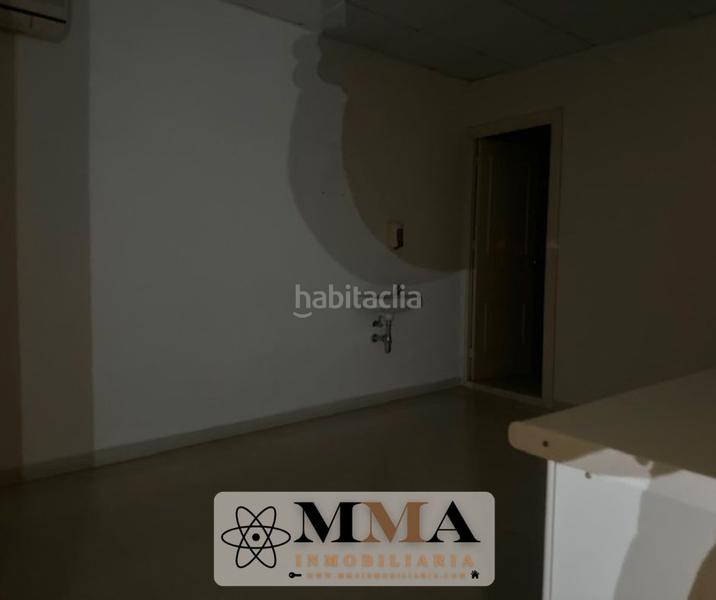 Foto 3f4c9436-531c-405c-b0a0-c67fb4343b93. Lloguer local comercial a calle velarde 1 a Centro Huelva