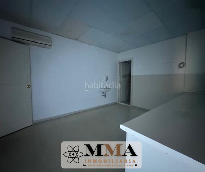 Foto 61c50b8b-e665-4cf0-b923-7062900380b6. Lloguer local comercial a calle velarde 1 a Centro Huelva