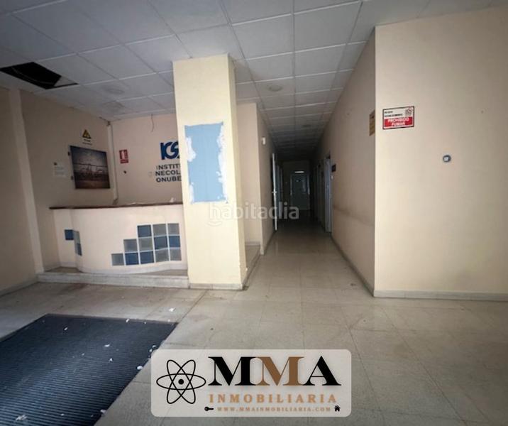 Foto c6b29d72-a939-4e55-a3aa-94f4ad6fed97. Location local commercial dans calle velarde 1 dans Huelva