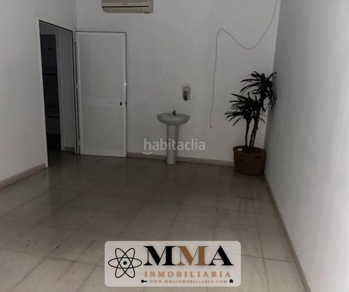 Foto 30dc6406-0720-4071-8e36-485a8c94e356. Rent business premise in calle velarde 1 in Centro Huelva