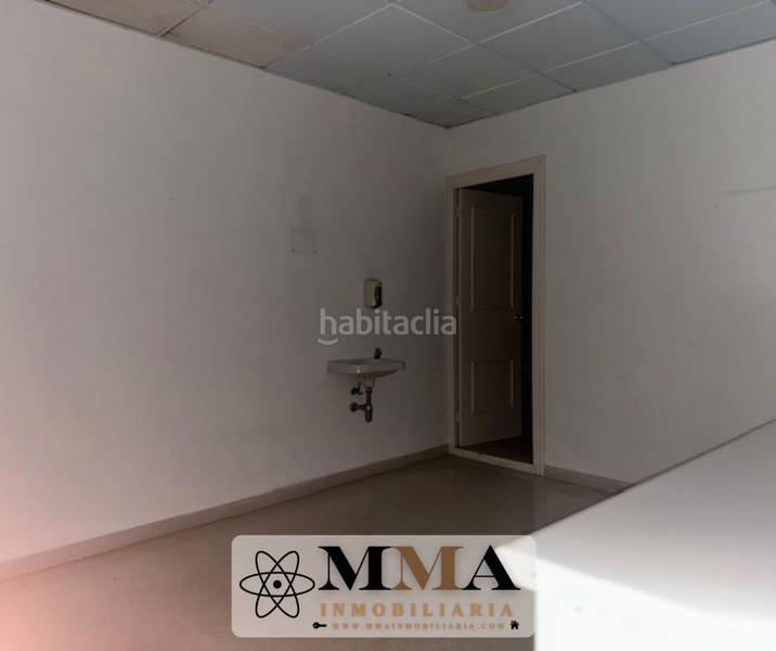 Foto b7040e77-6f2d-4193-a817-aac783637a84. Rent business premise in calle velarde 1 in Centro Huelva